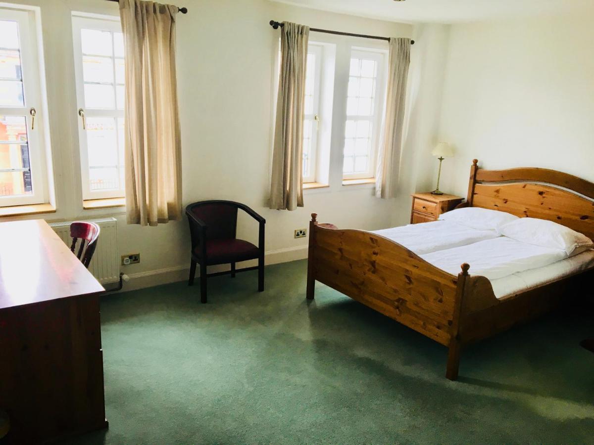 Thornhill Inn Екстер'єр фото